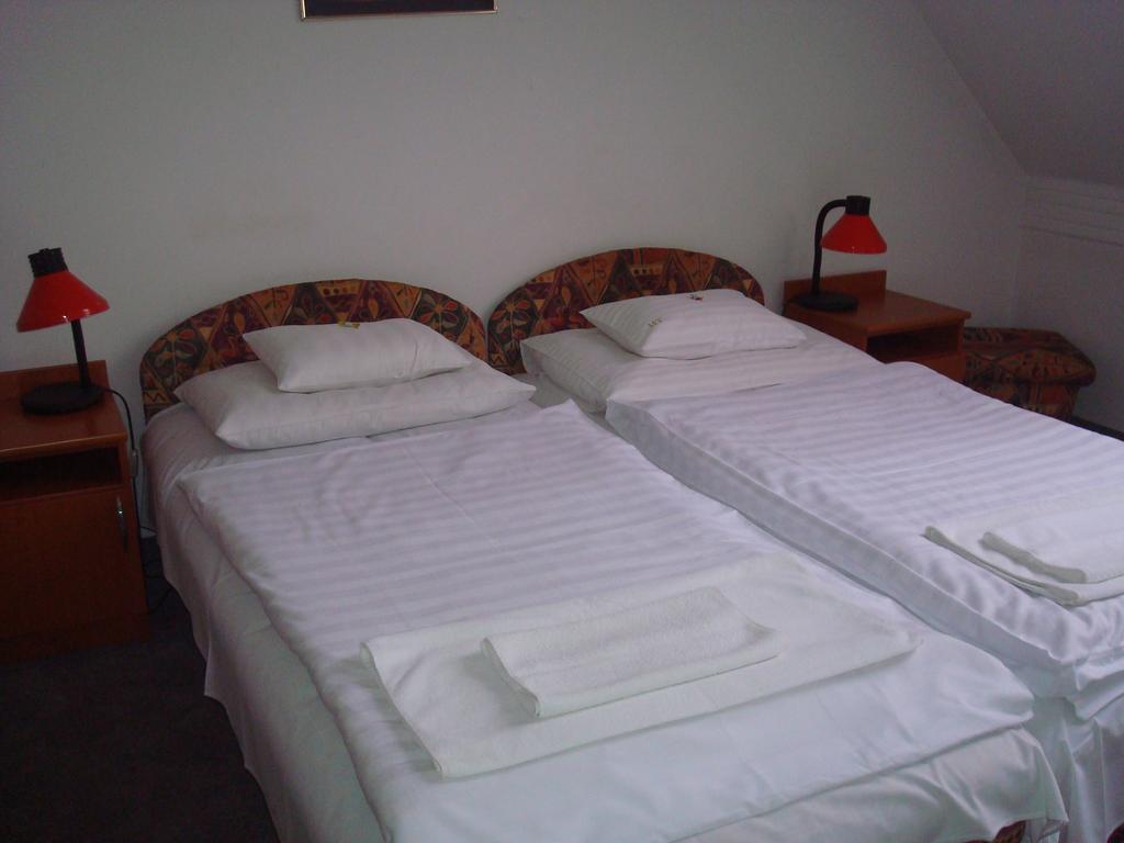 Hotel Termal Tiszaújváros Cameră foto